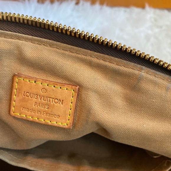 Louis Vuitton Tivoli - Picture 7 of 11